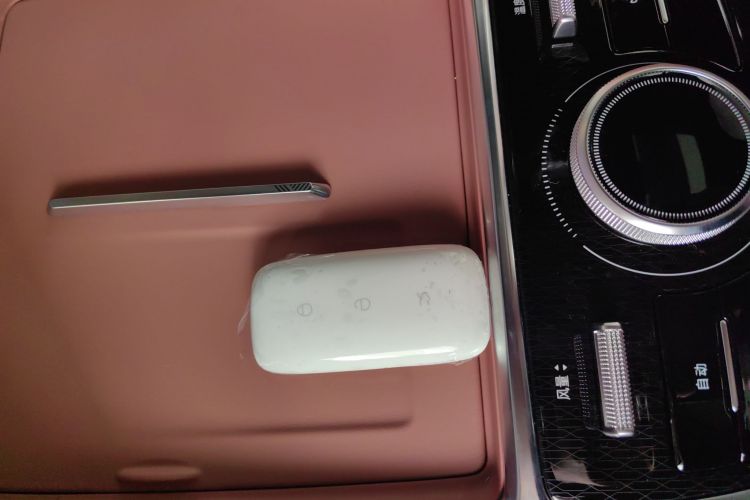 吉利银河 银河L6 2025款 EM-i 60km 探索版中控内饰11