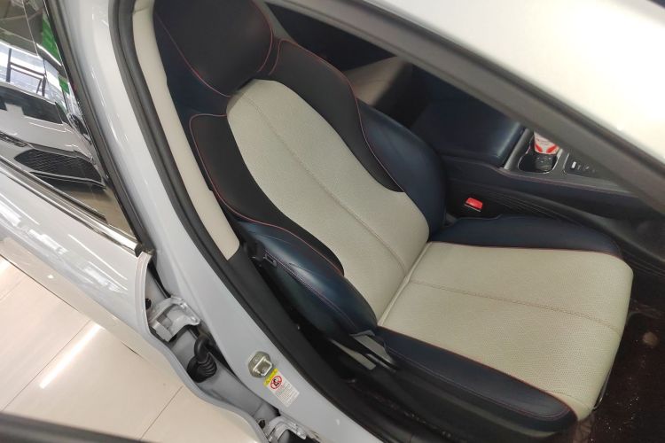 比亚迪 元PLUS 2022款 430KM 尊贵型局部细节41