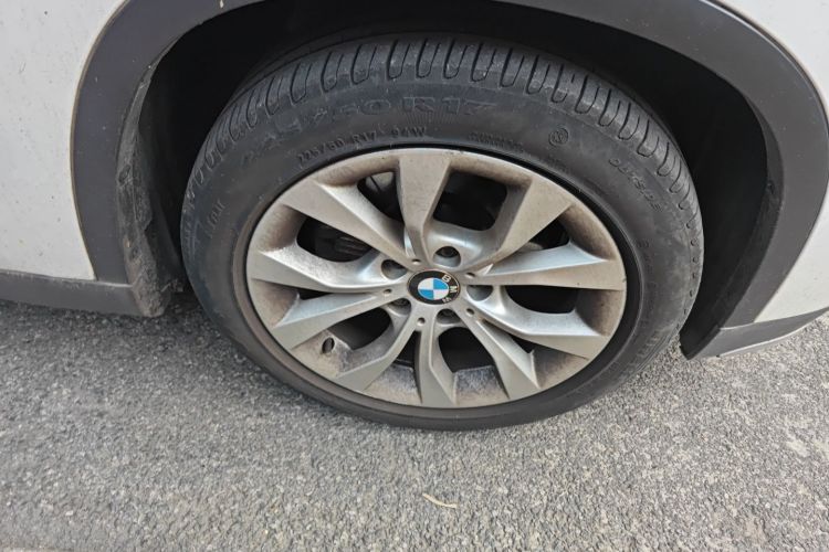 宝马X1 2014款 sDrive18i 时尚型车身外观6007