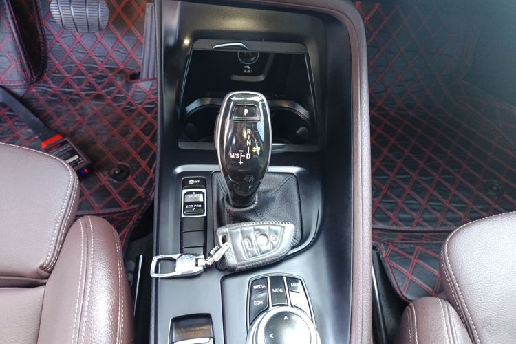 宝马X1 2021款 sDrive25Li 领先型中控内饰18