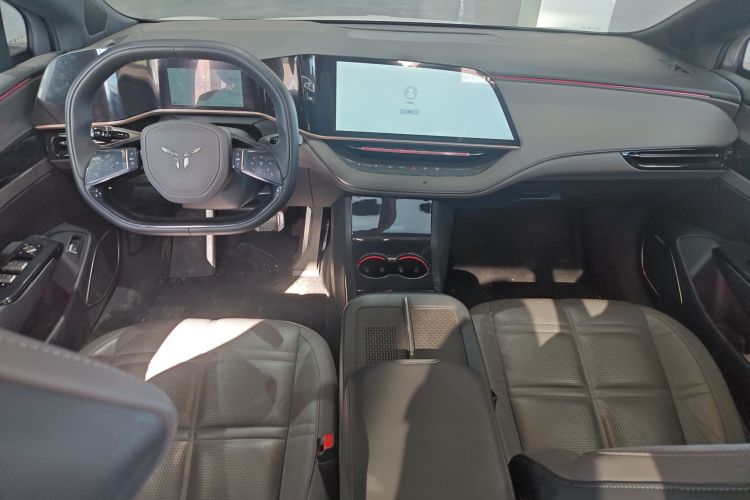 红旗EH7 2024款 820 Pro中控内饰12