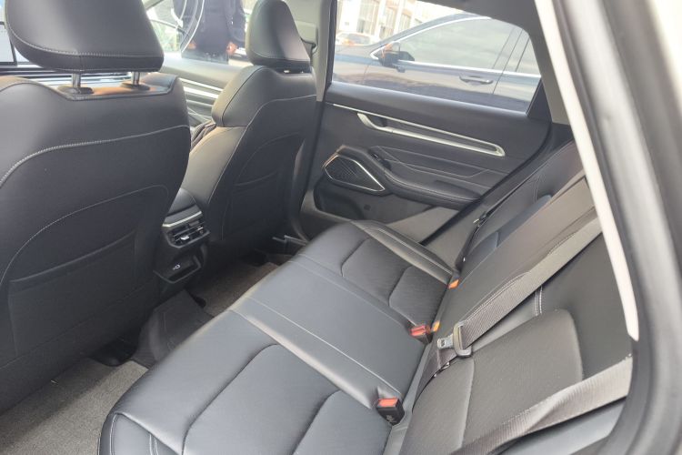 吉利汽车 帝豪 2023款 第4代冠军版 1.5L CVT豪华型中控内饰21