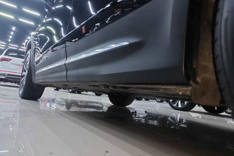 奔驰GLB 2025款 GLB 220 时尚型局部细节9002