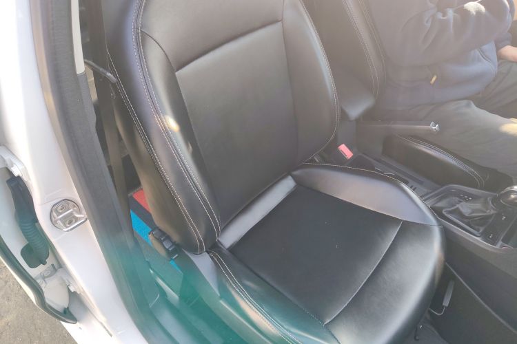 大众 朗逸 2017款 1.6L 自动风尚版局部细节41