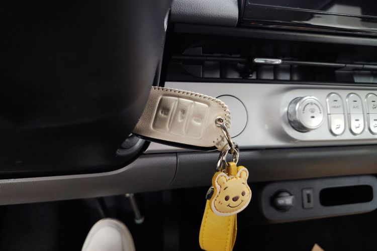 长安启源 长安Lumin 2023款 205km 香沁款中控内饰11