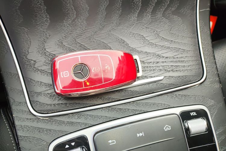 奔驰C级 2019款 C 260 L 运动版中控内饰11