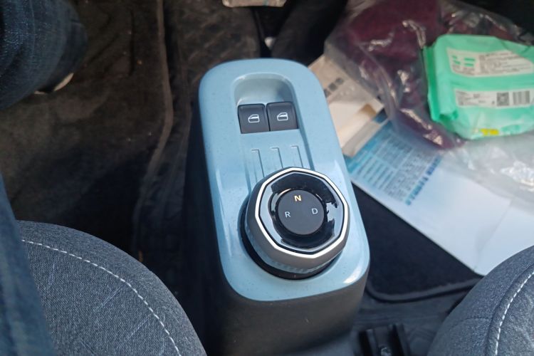 吉利银河 2024款 熊猫mini 200km 龙腾PRO版中控内饰18