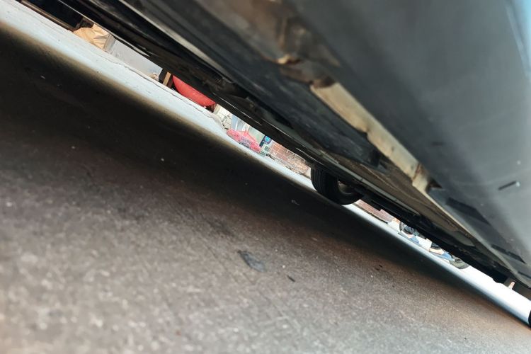 福特 福克斯 2018款 三厢经典 1.6L 自动舒适型智行版局部细节9002