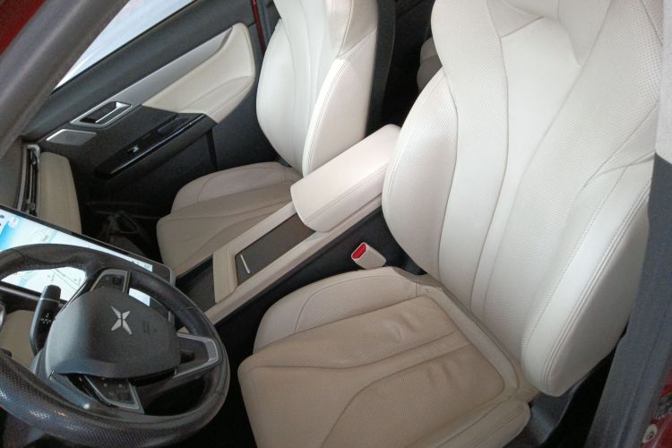 小鹏G3 2019款 尊享版中控内饰19