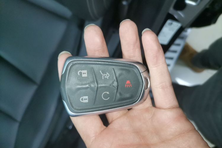 凯迪拉克XT6 2021款 2.0T 六座两驱豪华型中控内饰11