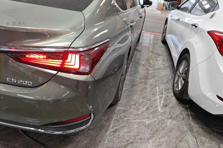 雷克萨斯ES 2024款 200 臻享版车身外观6006