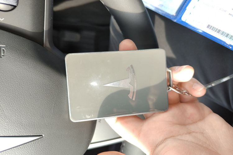 特斯拉 Model Y 2023款 后轮驱动版中控内饰11