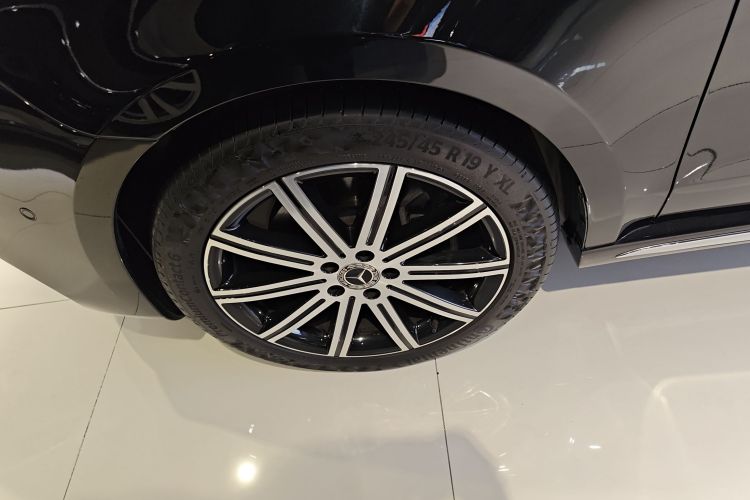 奔驰V级 2022款 V 260 L 长轴距豪华版车身外观6007