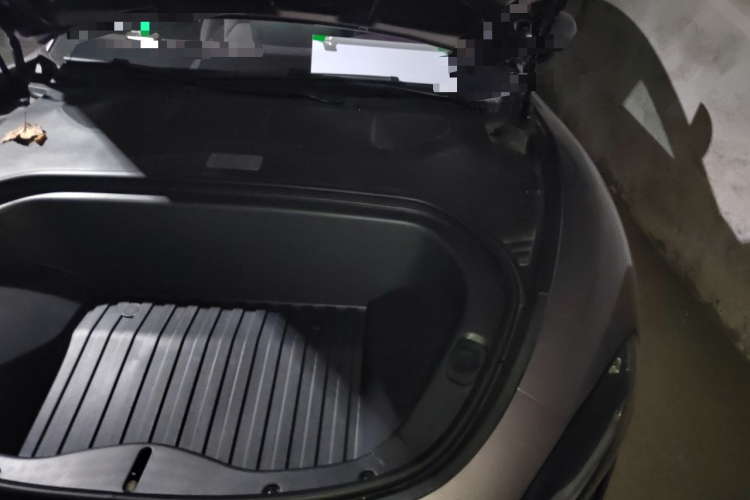 小米汽车 小米SU7 2024款 后驱长续航智驾版局部细节9007