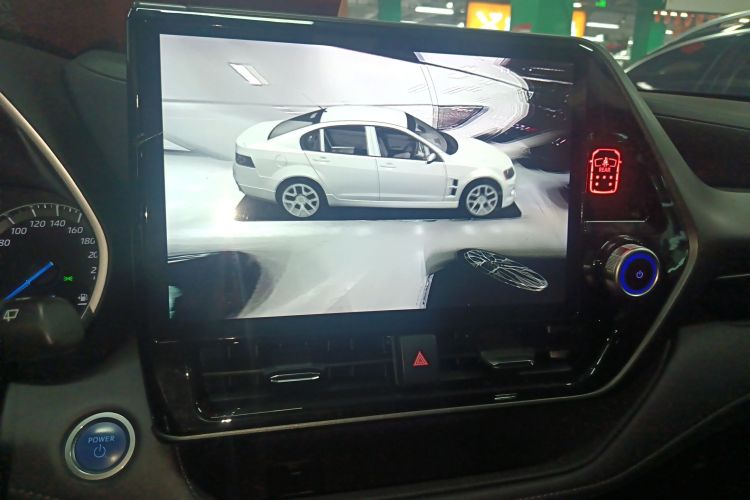 丰田 汉兰达 2022款 双擎 2.5L 两驱精英版 7座中控内饰16