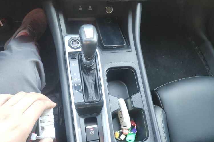 日产 轩逸 2023款 1.6L CVT悦享版中控内饰18