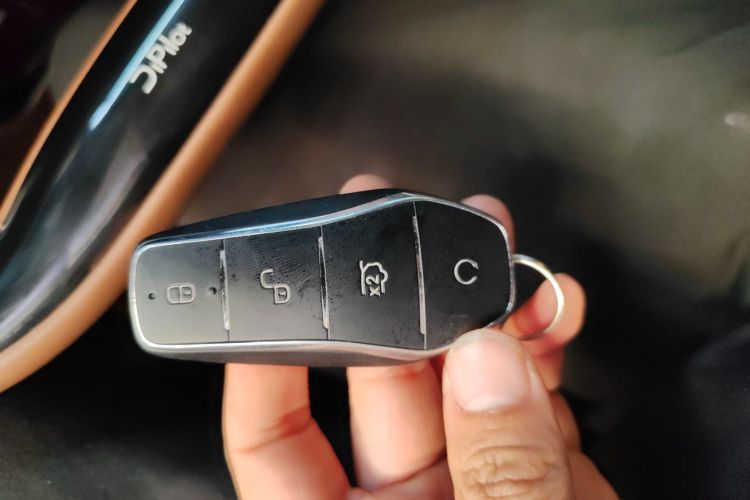 比亚迪 唐新能源 2023款 DM-i 冠军版 112KM 尊贵型中控内饰11