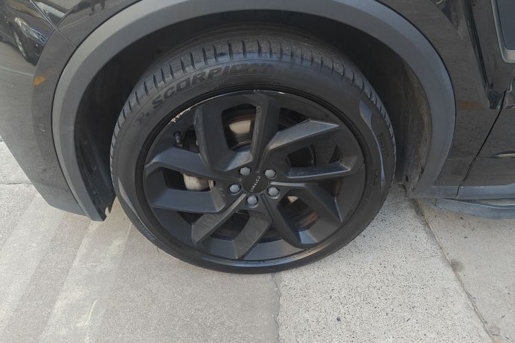 领克01 2021款 2.0TD 四驱暗夜版车身外观6007