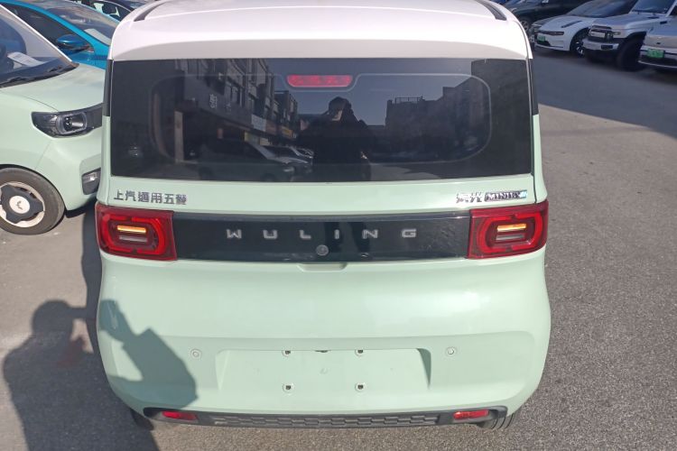 五菱汽车 宏光MINIEV 2021款 马卡龙时尚款 磷酸铁锂车身外观6