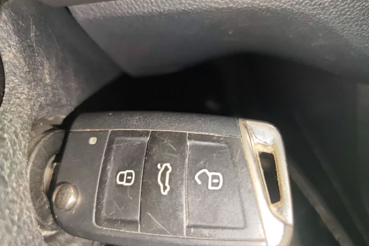 大众 朗逸 2018款 1.5L 自动舒适版 国V中控内饰11