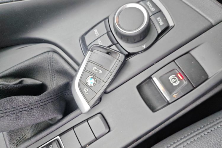 宝马X1 2018款 sDrive20Li 领先型中控内饰11