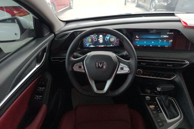 长安 逸动 2020款 PLUS 蓝鲸NE 1.4T GDI DCT旗舰型中控内饰13