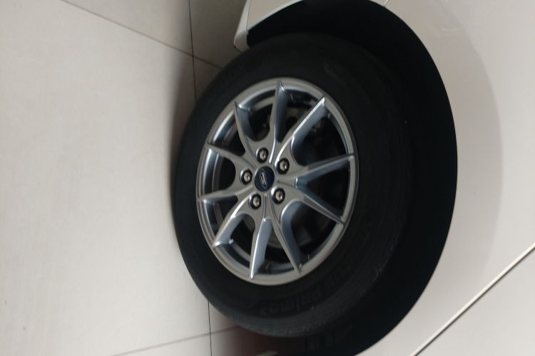 福特 福克斯 2021款 两厢 EcoBoost 180 自动锋潮型车身外观6005