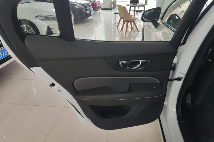 沃尔沃S60 2025款 B5 智雅运动版中控内饰49