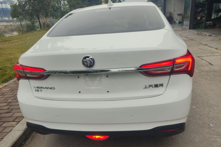 别克 威朗 2020款 15T 自动进取型车身外观6