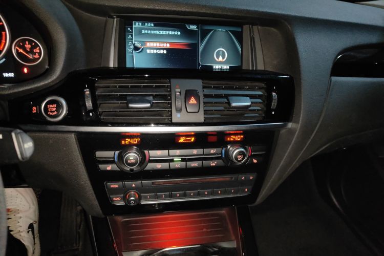 宝马X4 2014款 xDrive20i X设计套装中控内饰16