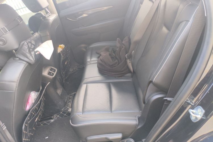 别克 2021款 昂科威Plus 652T 七座豪华型中控内饰21