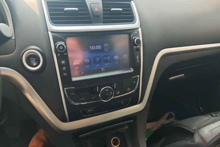 吉利汽车 帝豪 2015款 三厢 1.5L 手动向上版局部细节16