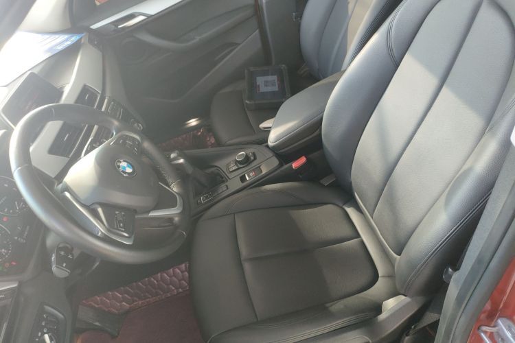 宝马X1 2018款 sDrive18Li 时尚型中控内饰19