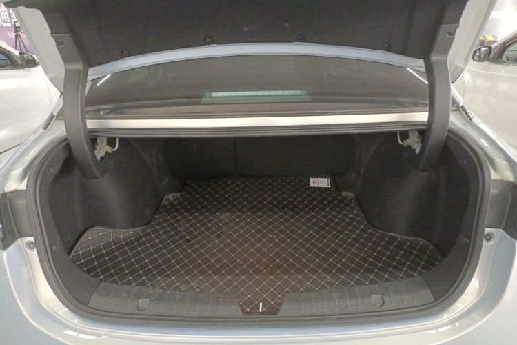 埃安 AION S Plus 2022款 70 智领版机舱底盘23