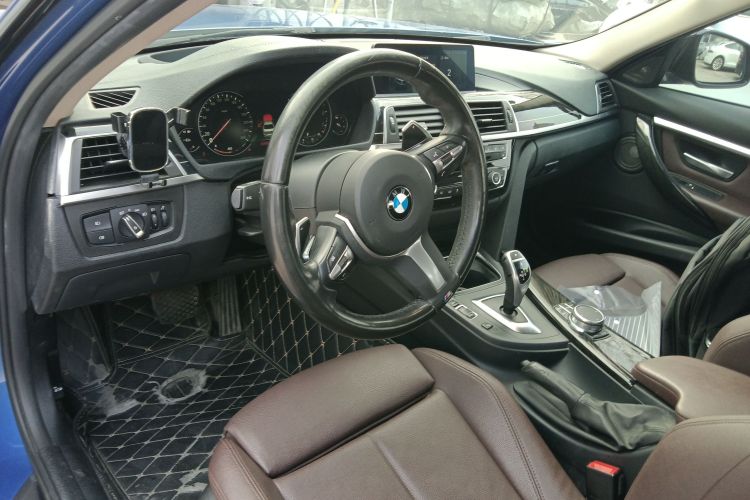 宝马3系 2019款 320Li M运动曜夜版中控内饰7002