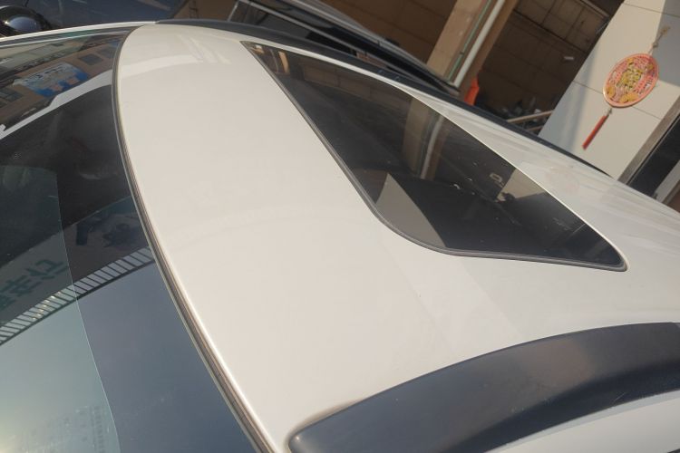 三菱 欧蓝德(进口) 2013款 2.4L 四驱豪华导航版 7座局部细节57