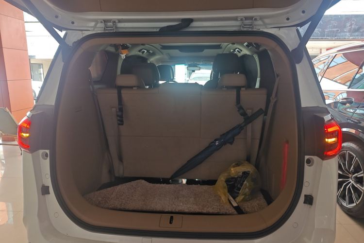 别克GL8 2021款 ES陆尊 653T 旗舰型机舱底盘23