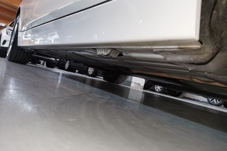 宝马3系 2014款 320i 时尚型局部细节9001