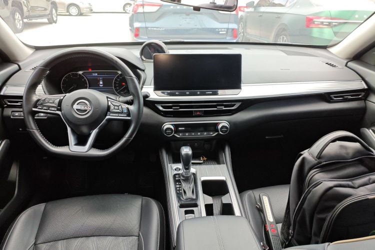 日产 天籁 2022款 2.0T XL 进享版中控内饰7002