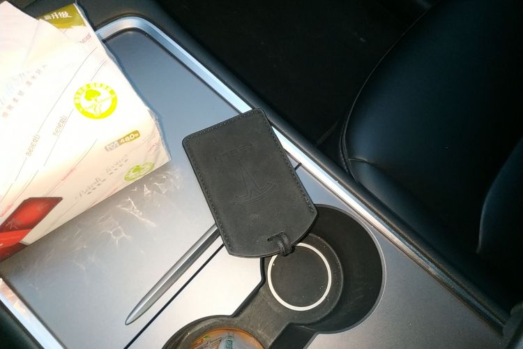 特斯拉 Model Y 2021款 长续航全轮驱动版 3D7中控内饰11