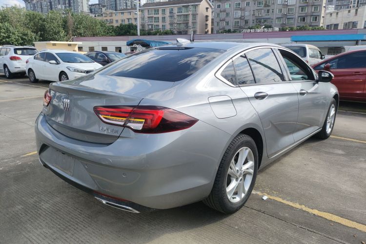 别克 君威 2024款 25T 超享版车身外观6005