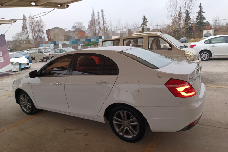 吉利汽车 帝豪 2017款 三厢百万款 1.5L CVT向上版车身外观4