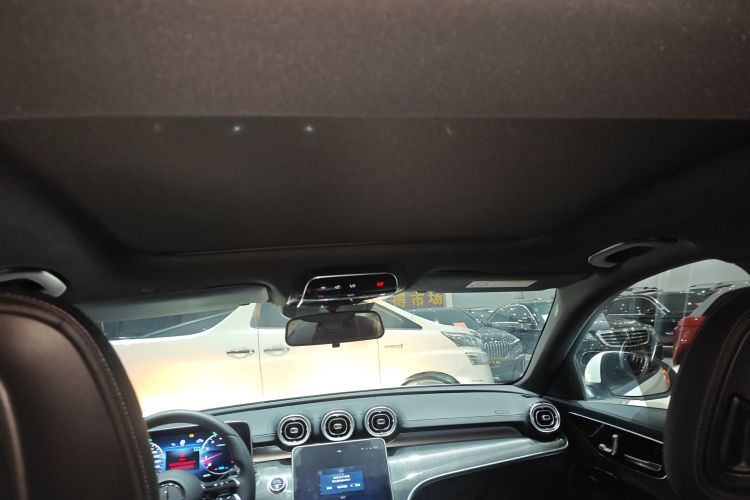 奔驰C级 2022款 C 260 L 运动版中控内饰22