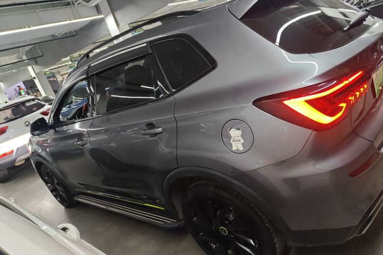 荣威RX5新能源 2020款 ePLUS 国潮荣麟旗舰版车身外观4