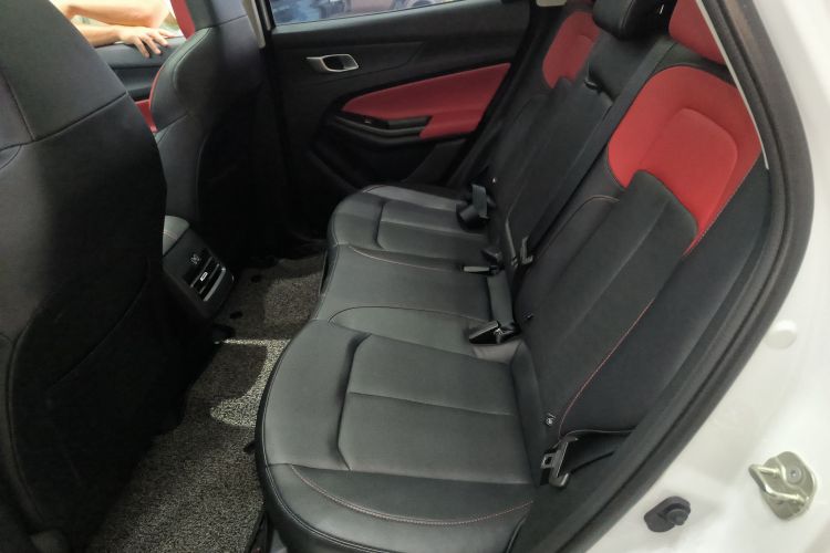 长安CS55PLUS 2022款 第二代 1.5T DCT尊贵型中控内饰7004