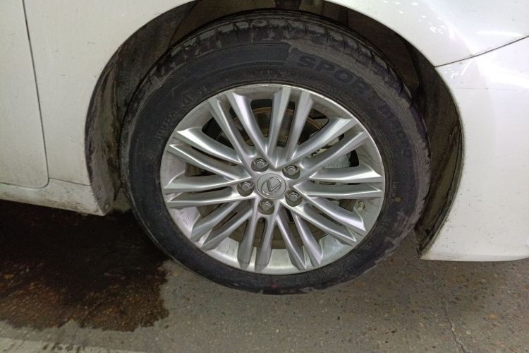 雷克萨斯ES 2015款 200 精英版车身外观6007