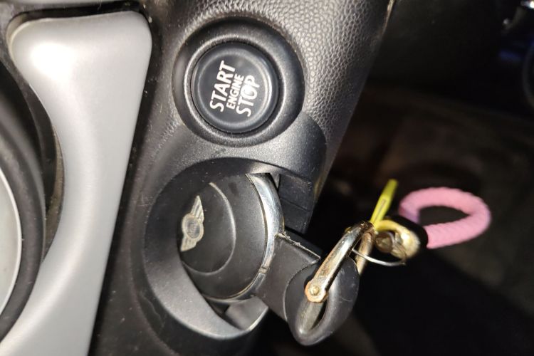 MINI 2011款 1.6L ONE中控内饰11