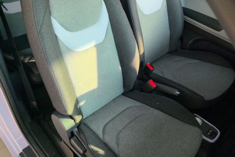 奇瑞 QQ冰淇淋 2022款 120km 甜筒 磷酸铁锂局部细节41