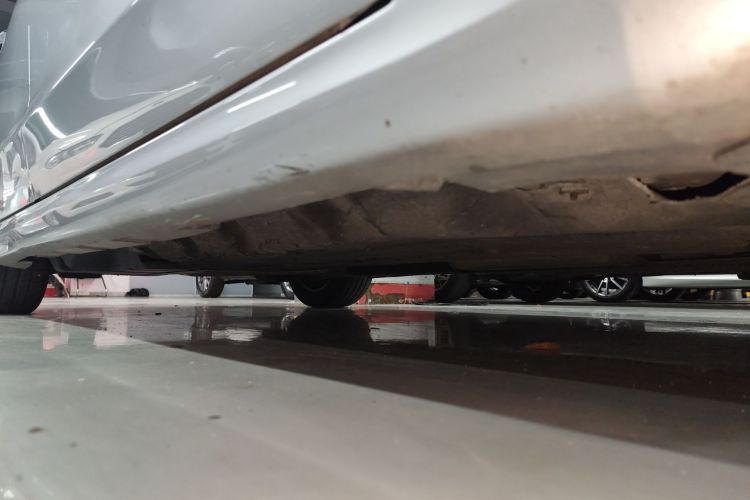 福特 蒙迪欧 2013款 2.0L GTDi200时尚型局部细节9001