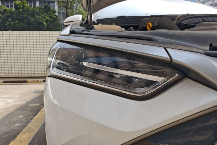 比亚迪 秦PLUS 2021款 DM-i 55KM 旗舰型车身外观8